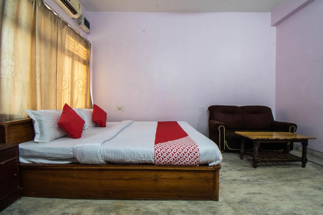 Oyo 29792 Piyush Hajipur Hotel Esterno foto